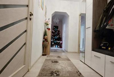Apartament cu 3 camere semidecomandat în Central - 8