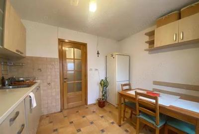 Apartament cu 3 camere decomandat în 13 Septembrie