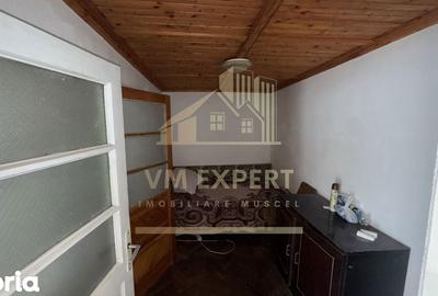 Casă cu 4 camere cu Teren 3038 Mp în Mălureni - 4