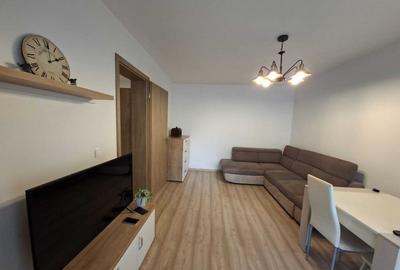 Apartament cu 2 camere decomandat, mobilat în Tractorul - 2