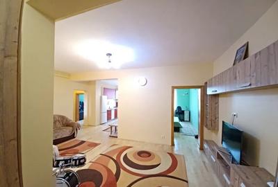 Apartament cu 3 camere decomandat în Ștrand
