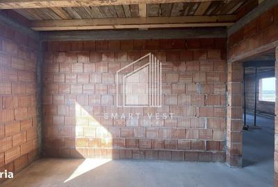 Casă cu 4 camere cu Teren 700 Mp în Botiz - 6