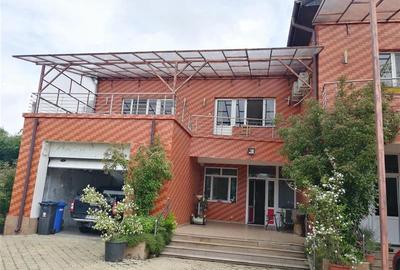 Duplex cu 7 camere cu Canalizare în Central - 26