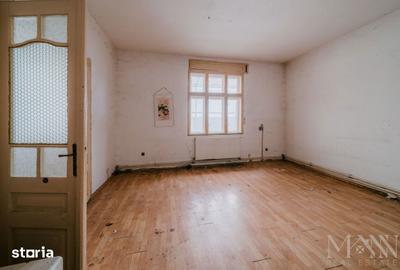 Casă cu Teren 597 Mp în Rogerius - 17