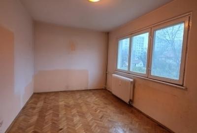 Apartament cu 3 camere semidecomandat în Tătărași - 4