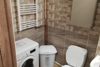 Inchiriez apartament cu 1 camera pe Bulevard - 9