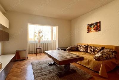 Apartament cu 3 camere decomandat în Olimpia-Stadion - 1