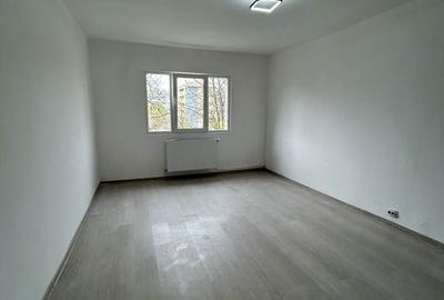 Apartament cu 2 camere în Podu Roș