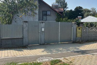 Casă cu 3 camere în Central - 2