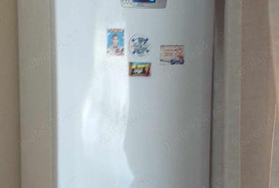 Vand camera camin cu tot cu mobila va rog ma suna?i pe whaysapp la nr - 17