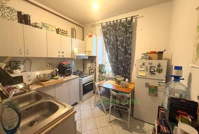 Apartament cu 2 camere decomandat în Victoriei - 3