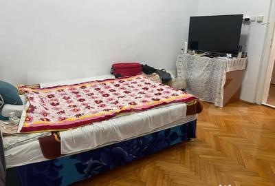Apartament cu 3 camere semidecomandat în Traian - 1