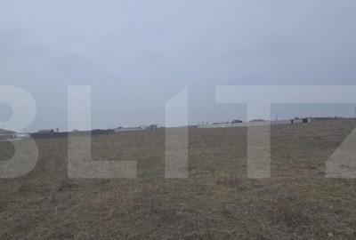 Teren intravilan, 1000 mp, pozitie pe colt, front 39 metri, - 1