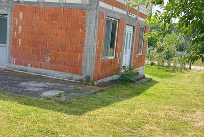 Casă cu 3 camere în Perieți - 1