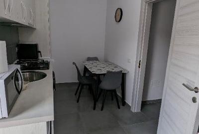 Garsonieră în Apărătorii Patriei - 2