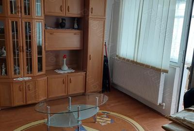 Inchiriez apartament 2 camere - 7