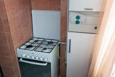 Apartament cu 3 camere în Tecuci - 2