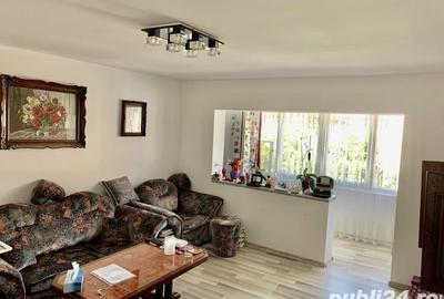 3 CAMERE, DECOMANDAT, GARAJ, MOBILAT SI UTILAT ZONA FABRIC!