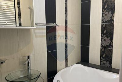 Apartament 4 camere ROZNOV Central de inchiriat - 6