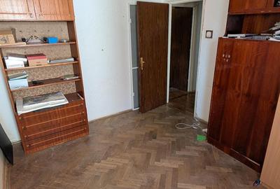 Apartament cu 3 camere semidecomandat în Titan - 3