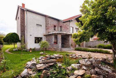 Vila cu 6 camere de vanzare in Zimandcuz/Arad - 1