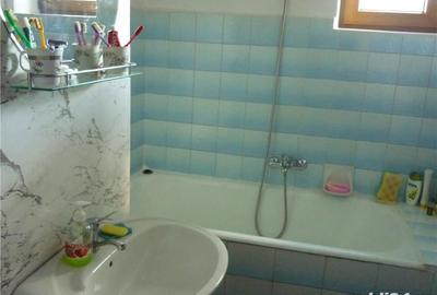 Apartament cu 4 camere decomandat în Central - 3