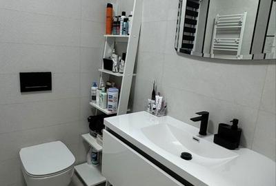 Apartament cu 3 camere decomandat în Nufărul