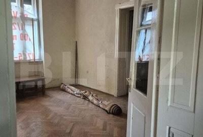 Casă cu 3 camere cu Teren 400 Mp în Central - 3