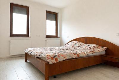 Casă individuală cu 7 camere cu Canalizare în Sisești - 26