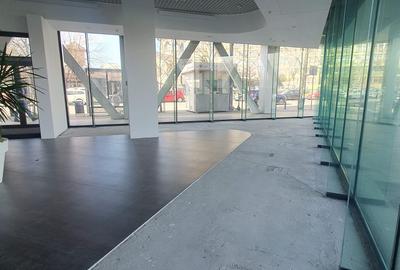 Spatiu comercial parter cladire de birouri clasa A - 1