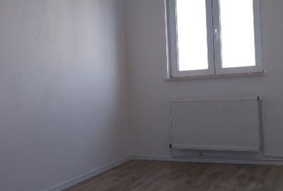 Apartament cu 2 camere decomandat în Florilor - 3