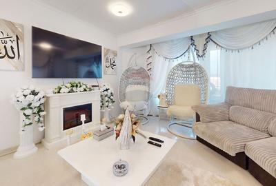 Casă cu 6 camere cu Teren 1075 Mp în Cristian - 2