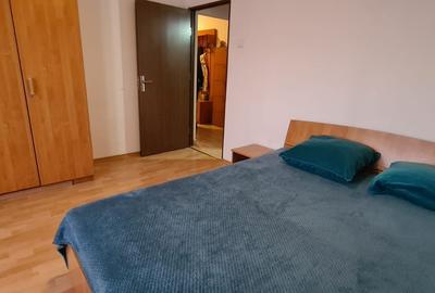 Apartament cu 2 camere decomandat, mobilat în 13 Septembrie - 7