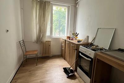 Apartament cu 2 camere decomandat în Pantelimon