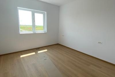 Duplex cu 5 camere cu Teren 293 Mp în Săcălaz - 10