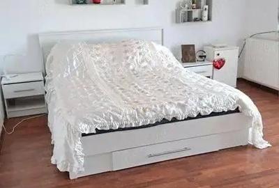 Casă cu Teren 1300 Mp în Central - 3