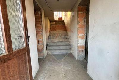 Casa Noua pe 3 niveluri in Media? zona Baznei - prive... - 9