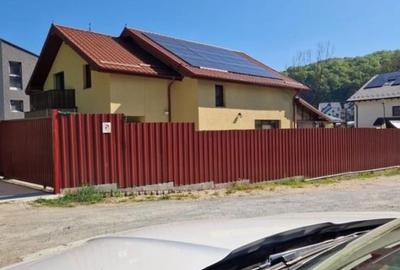 Casă cu 4 camere în Tăuți - 1