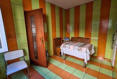 Vila individuala, zona linistita aproape de metrou - 12