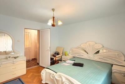 Casă individuală cu 5 camere cu Canalizare în Girocului - 6