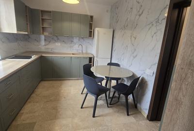 Apartament cu 3 camere decomandat, mobilat în Iancu Nicolae