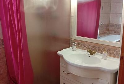 Casă cu 4 camere cu Teren 785 Mp în Central - 2