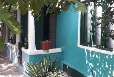 Casă cu 4 camere în Izvoarele - 1