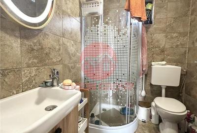 Casă cu 4 camere cu Teren 690 Mp în Corbu - 2