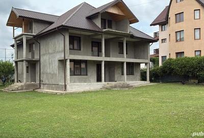 Casă cu 3 camere cu Teren 1384 Mp în Valea Adâncă - 1