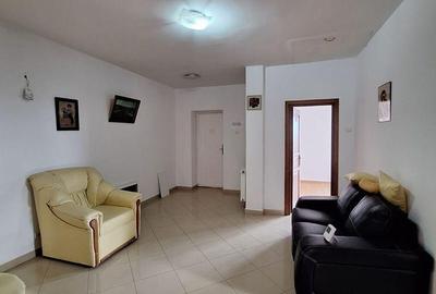 Casă cu Teren 2500 Mp în Frumușani - 1