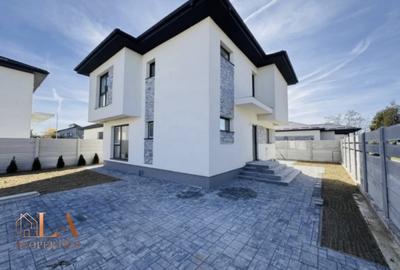 Casă individuală cu 4 camere cu Canalizare în Domnești - 2