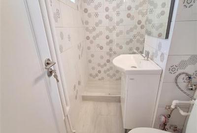 Apartament 2 camere semidecomandate, etaj 3, zona Cora - 9