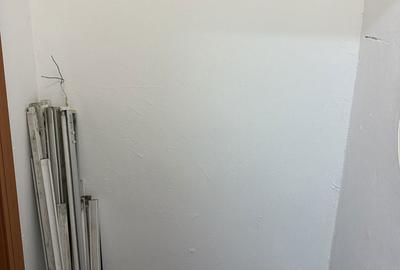 Spațiu comercial, de 25 mp, în Central - 4