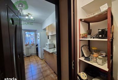 Apartament cu 4 camere decomandat în Dacia - 14